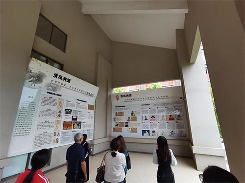 清風(fēng)育人培根鑄魂，廉韻潤心筑牢防線——邵陽縣第七高級(jí)中學(xué)組織教職工參觀廉潔文化教育中心并開展文化藝術(shù)交流活動(dòng)